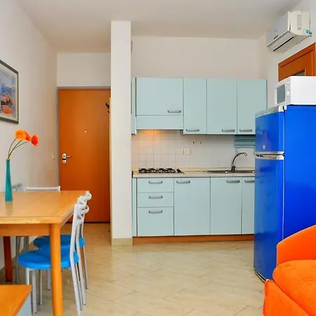 Bright Flat Next To The In - Beahost