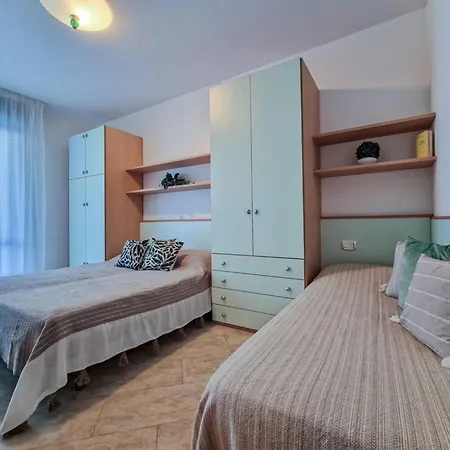 Bright Flat Next To The In Appartamento Bibione